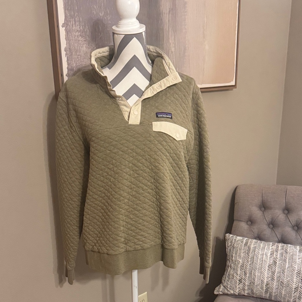 Patagonia Olive Green Quilted Sweater